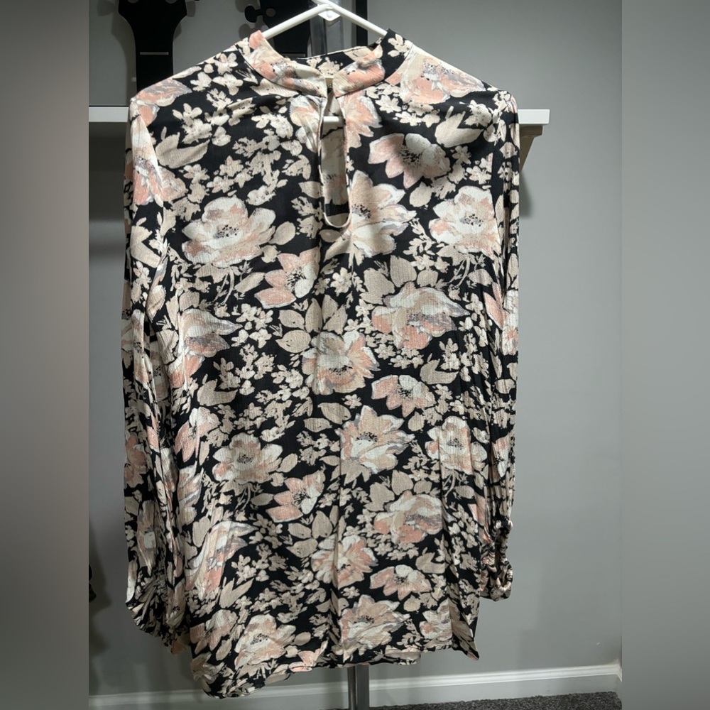 Floral Mini Dress Keyhole Cutout Long sleeves Medium